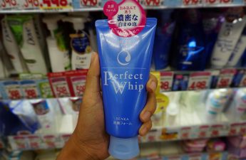 10 Face Washes and Cleansers Jepang yang Harus Dibeli 2021